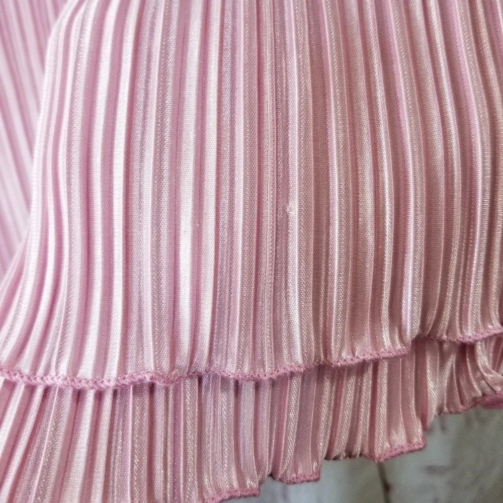 Women's Plus Size Pleated Pink Tank Top - Picture 6 of 8